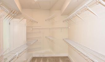 44858 TIVERTON Sq, Ashburn, VA 20147