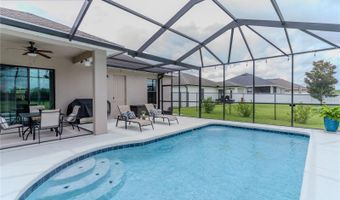 284 BENTLEY OAKS Blvd, Auburndale, FL 33823
