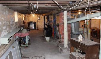 32 Milton Ave, Amsterdam, NY 12010