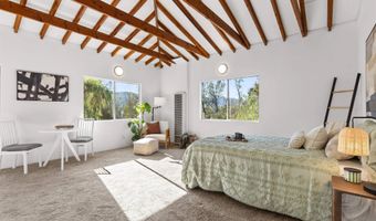 25311 Jesmond Dene Rd, Escondido, CA 92026