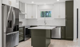3633 Rosehaven Dr, Charlotte, NC 28205