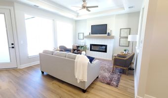 318 W Boxthorn Dr, Andover, KS 67002