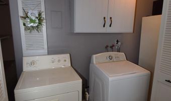 9640 Shady Ln, Algonac, MI 48001