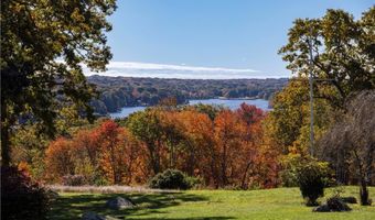 2180 Tower Hill Rd, North Kingstown, RI 02874