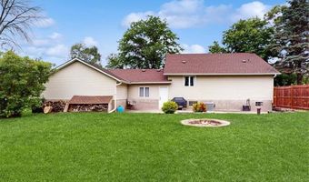 13993 Crosstown Blvd NW, Andover, MN 55304