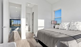 4814 Shady Ridge Dr, Las Vegas, NV 89135