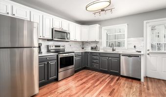 40 Division St 4, Danbury, CT 06810