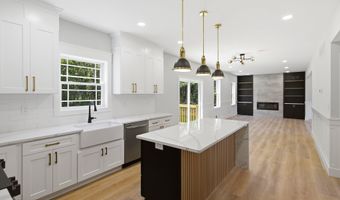 125 Pennsylvania Ave, Barnegat, NJ 08005