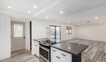 682 W GAIL Dr, Chandler, AZ 85225