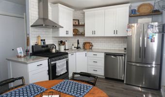116 Commerce St 15, Clinton, CT 06413