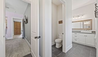 5865 Egan Crest Dr, Las Vegas, NV 89149