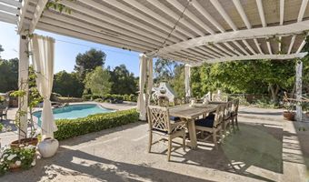 5 Country Gln, Fallbrook, CA 92028