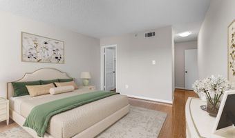 1101 S ARLINGTON RIDGE Rd 214, Arlington, VA 22202