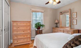 2985 Mendon Rd, Cumberland, RI 02864