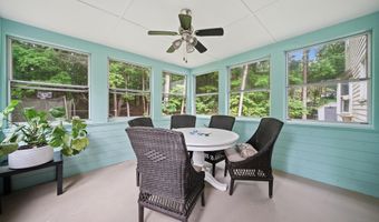 47 Beaver Ln, Bedford, NH 03110