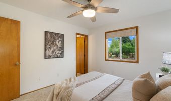 24950 NE AIRPORT Rd, Aurora, OR 97002