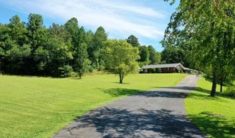 6075 Airport Rd, Andrews, NC 28901