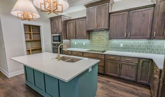 727 E Lexington Ln, Andover, KS 67002