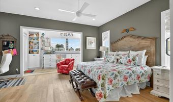 1013 St John Ct, Rockport, TX 78382