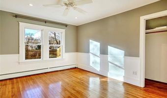 18 Orchard Ave, Barrington, RI 02806