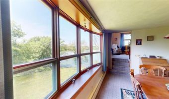 14 Temple Pl, Central Falls, RI 02863
