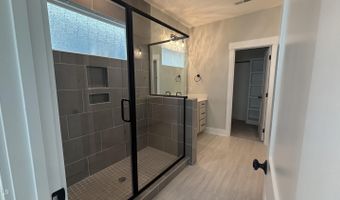 200 E Moore St D, Apex, NC 27502