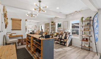 623 E Main St, Anoka, MN 55303