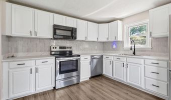 37 College St, Alexandria, OH 43001