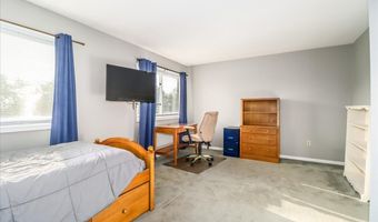 27 Crows Nest Ln 17F, Danbury, CT 06810