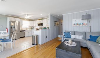 733 21st St, Avalon, NJ 08202