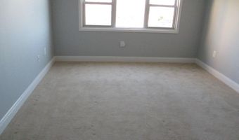 32 Center Ave 14, Atlantic Highlands, NJ 07716