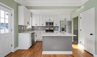 3 Williams Ave, Amityville, NY 11701