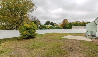 189 Poplar Dr, Cranston, RI 02920