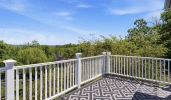15 Chardonnay Ter, Bedford, NH 03110