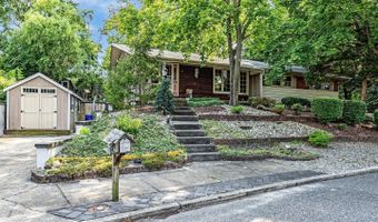 19 W Illinois Ave, Absecon, NJ 08201