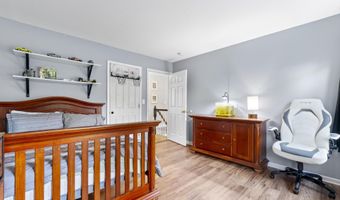 14 Brittany Dr, Bayville, NJ 08721