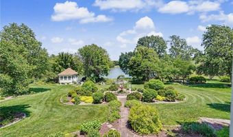 618 E 1714 Rd, Baldwin City, KS 66006