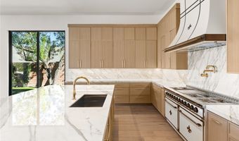 24 Soaring Bird Ct, Las Vegas, NV 89135