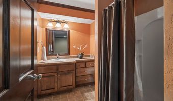 4226 E APPLESEED Dr, Appleton, WI 54913