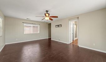 1049 Boulder Pl, Oceanside, CA 92057
