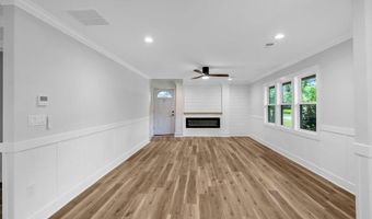 356 Railroad Ave, Bayville, NJ 08721
