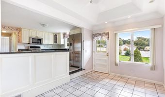 124 Longview Dr, Cranston, RI 02920