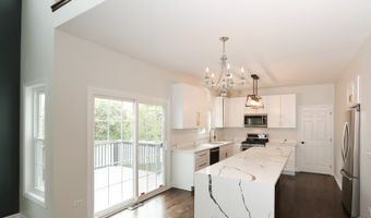 1321 Ivy Ln, Algonquin, IL 60102