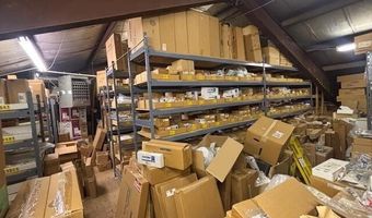 2404 Barrow St, Anchorage, AK 99503