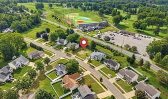 2238 Canterbury Cir, Akron, OH 44319