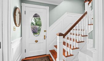 18 East St, Beverly, MA 01915