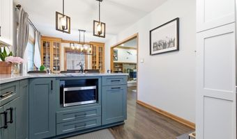 858 Cliffside Dr, Akron, OH 44313