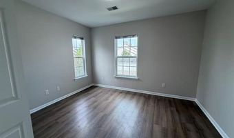 2710 S Knightsbridge Cir, Ann Arbor, MI 48105