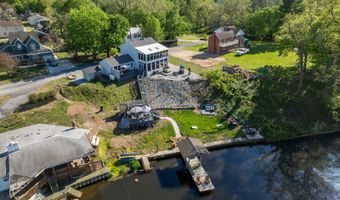36 E Canal St, Alloway, NJ 08001