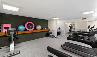 5340 HOLMES RUN Pkwy 1102, Alexandria, VA 22304